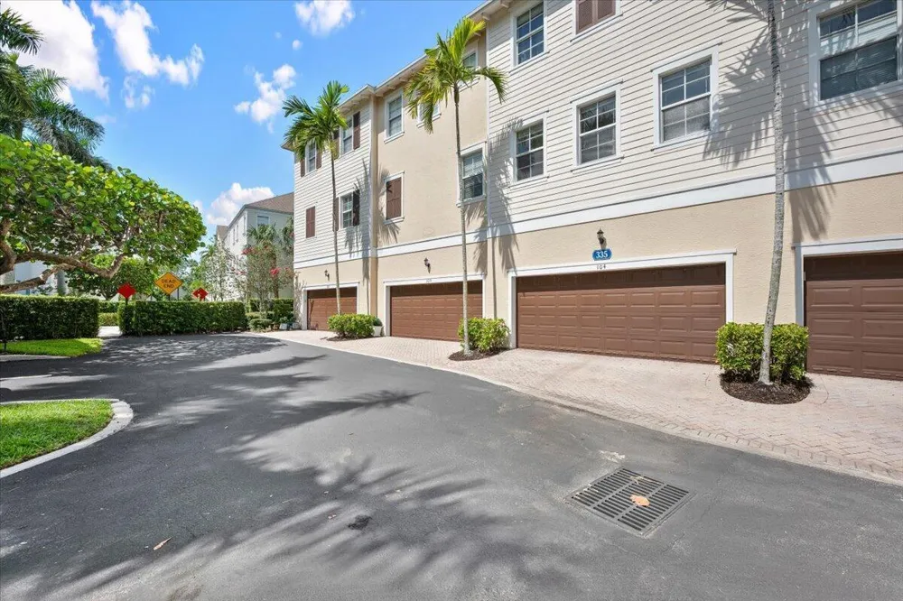 335 E Thatch Palm Circle #104 Jupiter, FL 33458