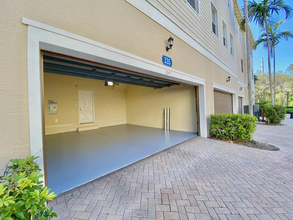 335 E Thatch Palm Circle #104 Jupiter, FL 33458
