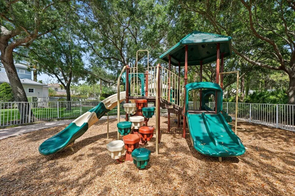 335 E Thatch Palm Circle #104 Jupiter, FL 33458