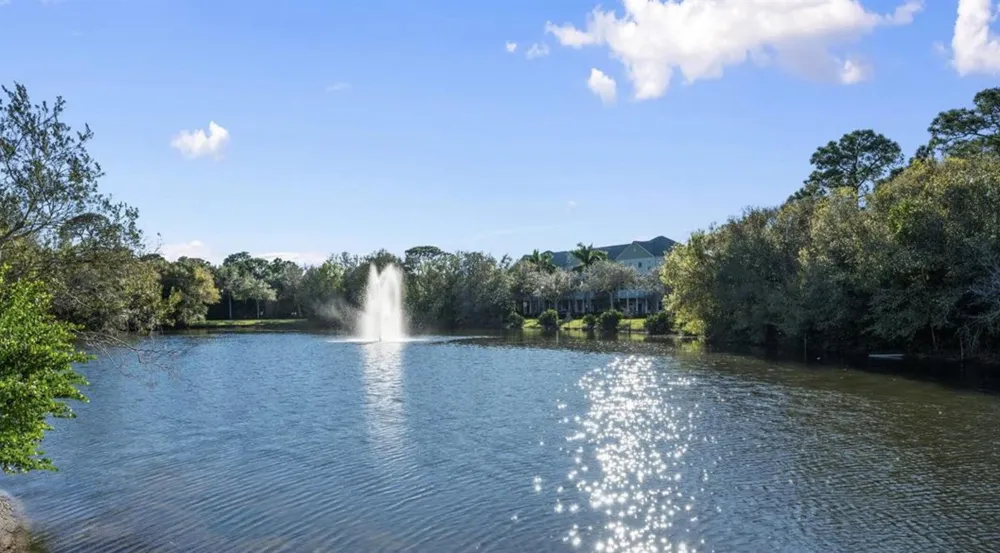 335 E Thatch Palm Circle #104 Jupiter, FL 33458