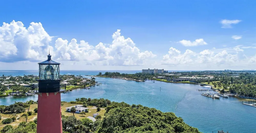 335 E Thatch Palm Circle #104 Jupiter, FL 33458