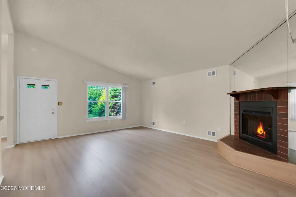 17 Seaview Avenue Brick, NJ 08723