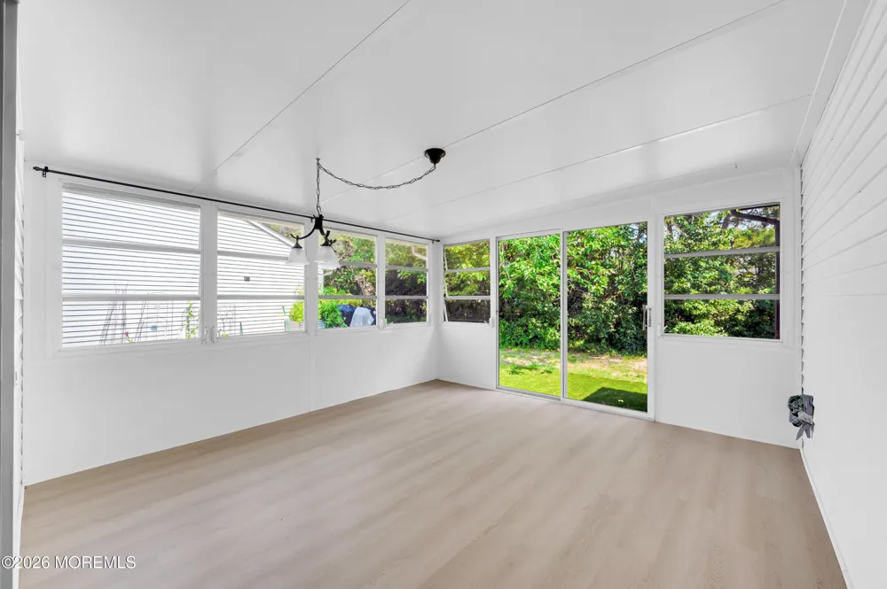 17 Seaview Avenue Brick, NJ 08723