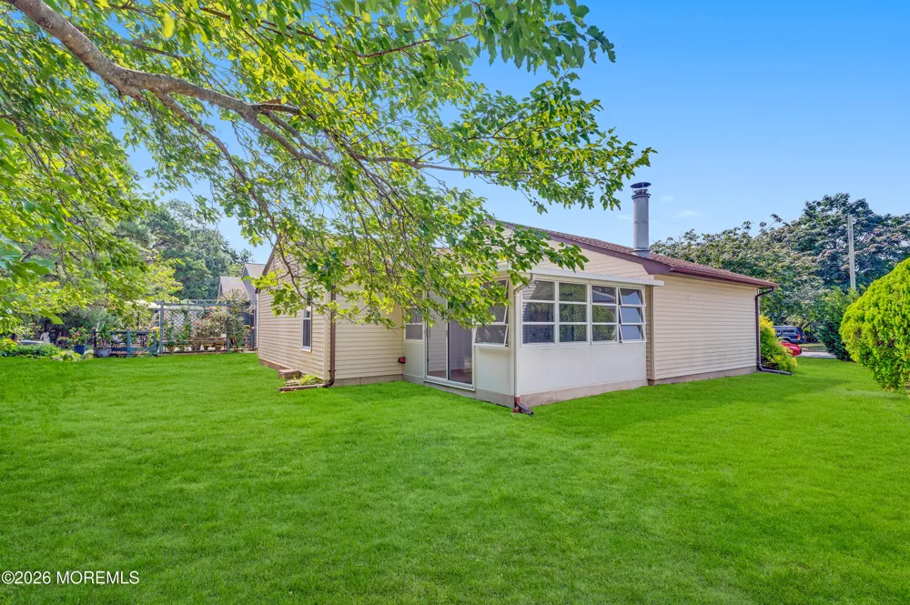 17 Seaview Avenue Brick, NJ 08723