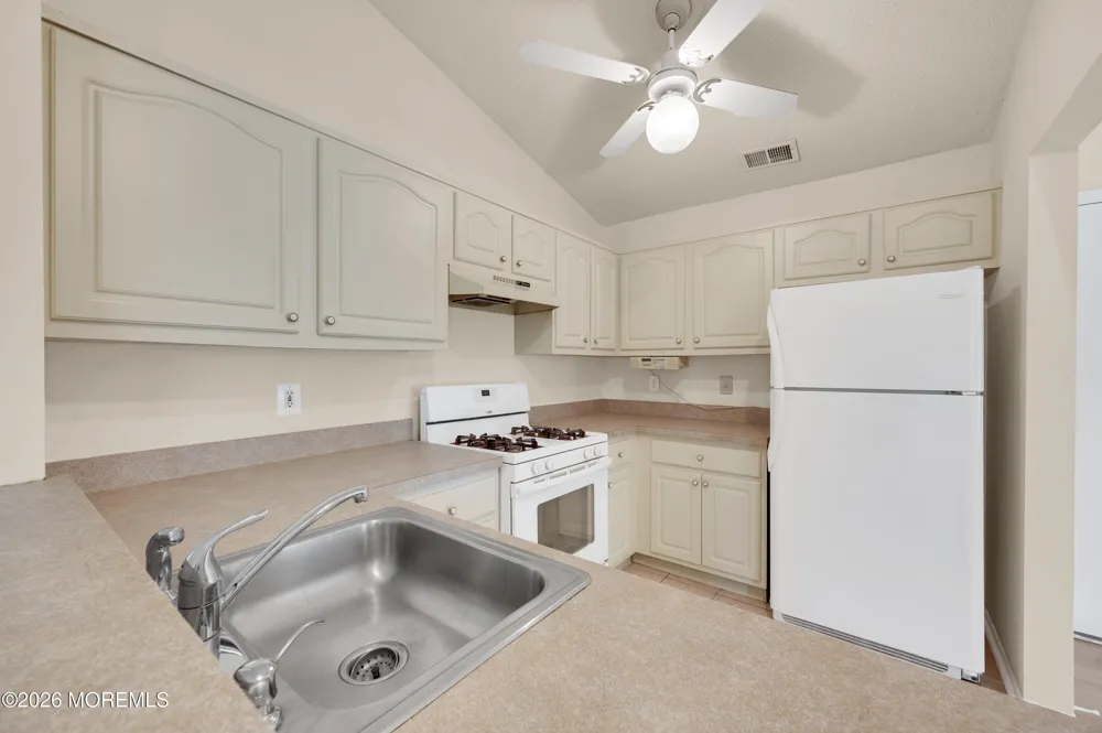 17 Seaview Avenue Brick, NJ 08723