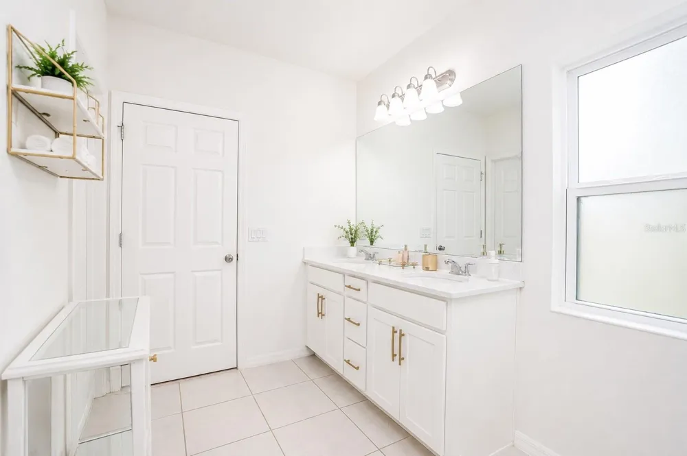 9385 LA SALLE STREET Groveland, FL 34736