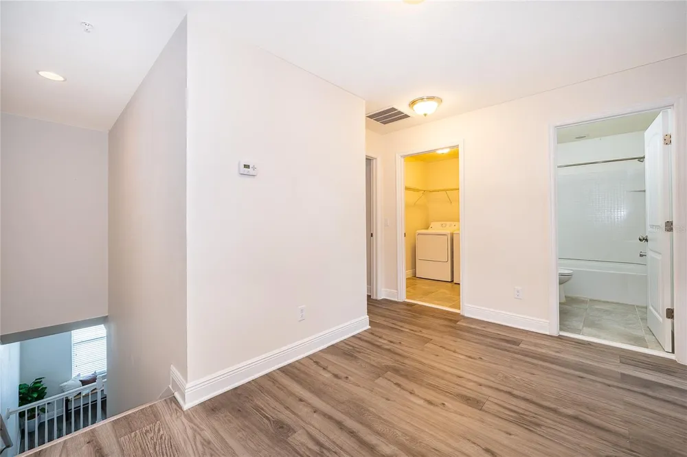 10061 TOWN LAKE DRIVE Orlando, FL 32832