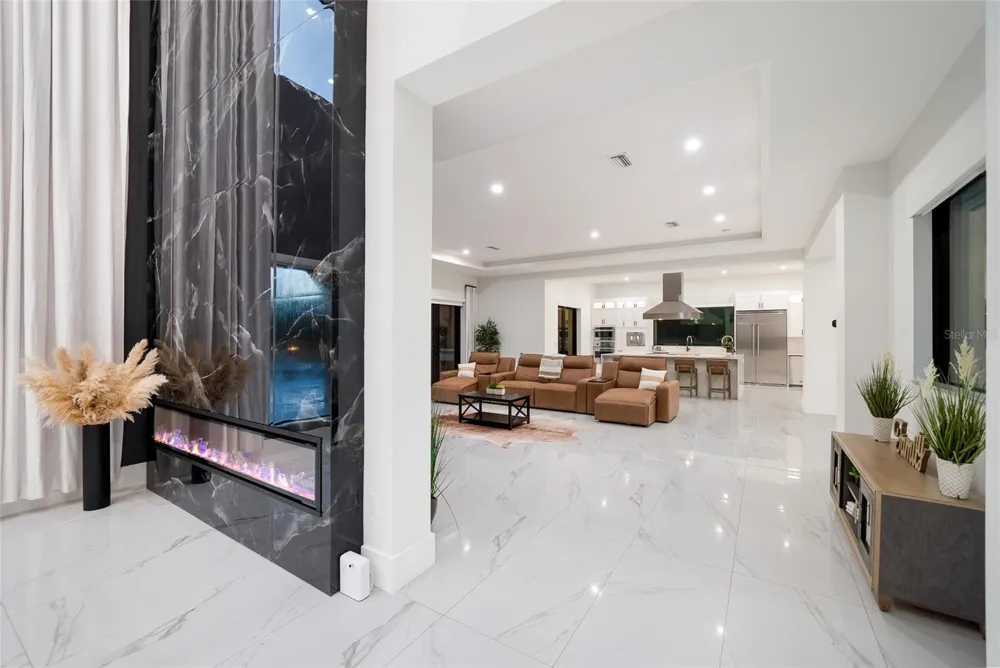 20307 74TH AVENUE E Bradenton, FL 34202