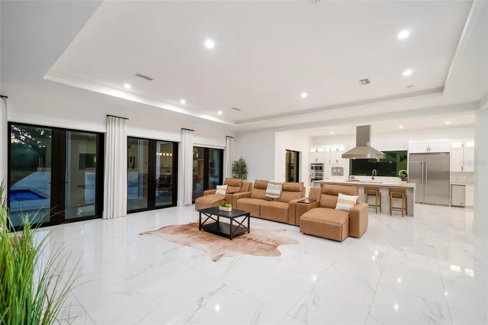 20307 74TH AVENUE E Bradenton, FL 34202