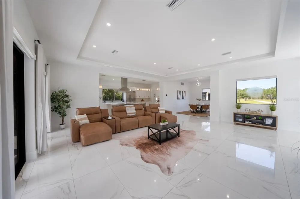20307 74TH AVENUE E Bradenton, FL 34202