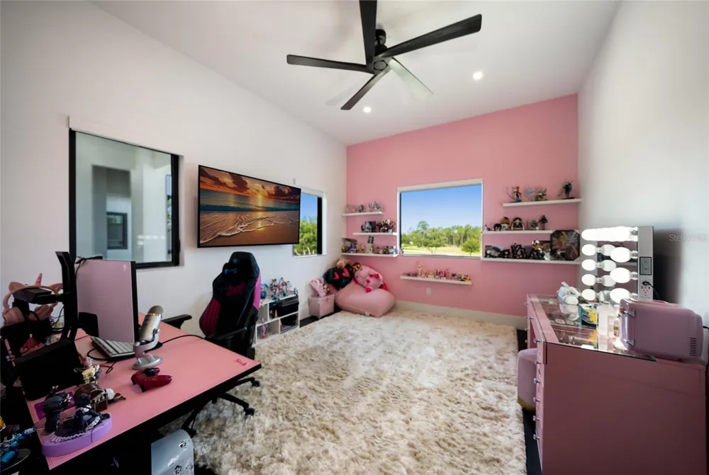20307 74TH AVENUE E Bradenton, FL 34202