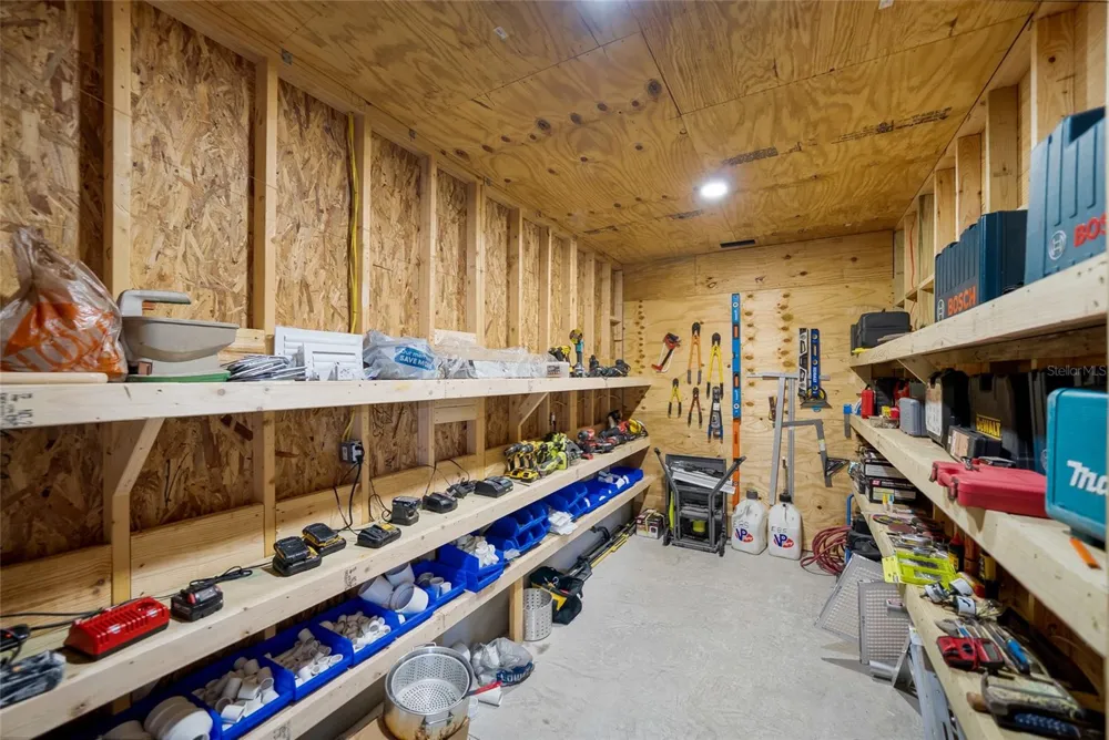 20307 74TH AVENUE E Bradenton, FL 34202