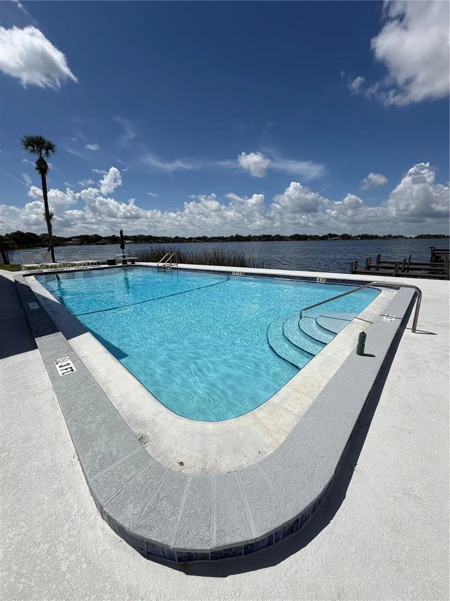 4328 EDGEWATER DRIVE #E104 Orlando, FL 32804