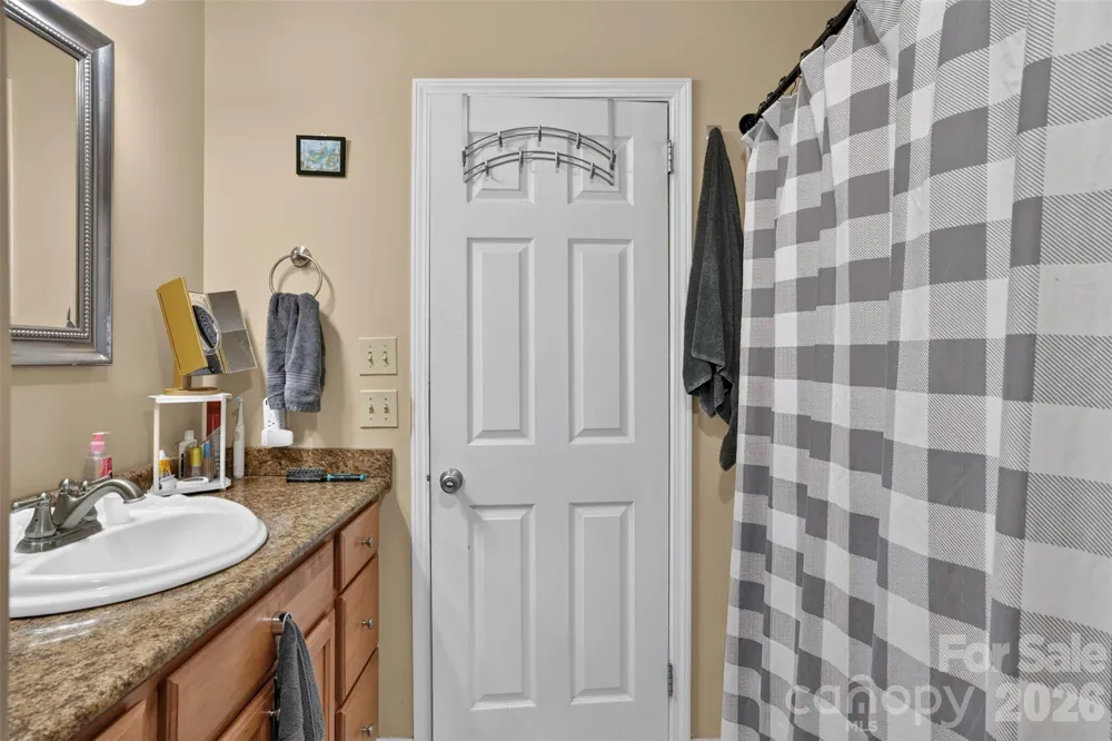 3702 Cabin Creek Road Zirconia, NC 28790
