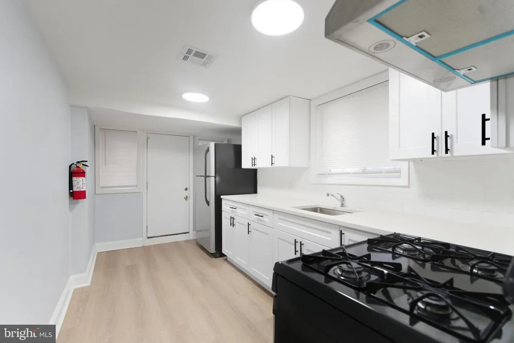 2625 BRADDOCK STREET Philadelphia, PA 19125
