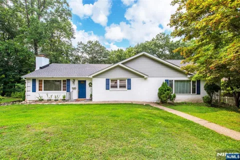 9 Morse Avenue