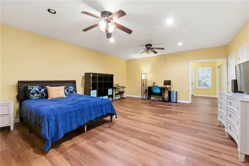 313 Venture Path Hiram, GA 30141