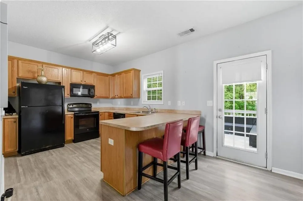 313 Venture Path Hiram, GA 30141