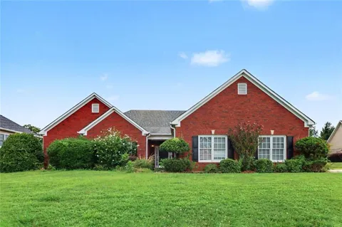 17 Windermere Bend NW
