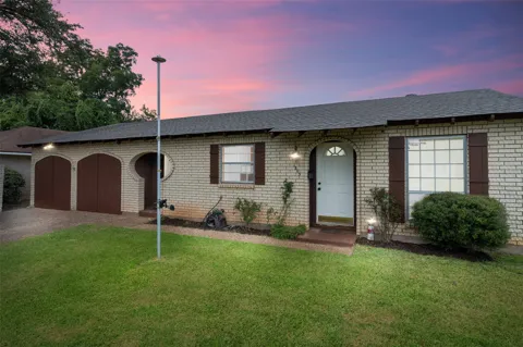 1505 Teresa Place