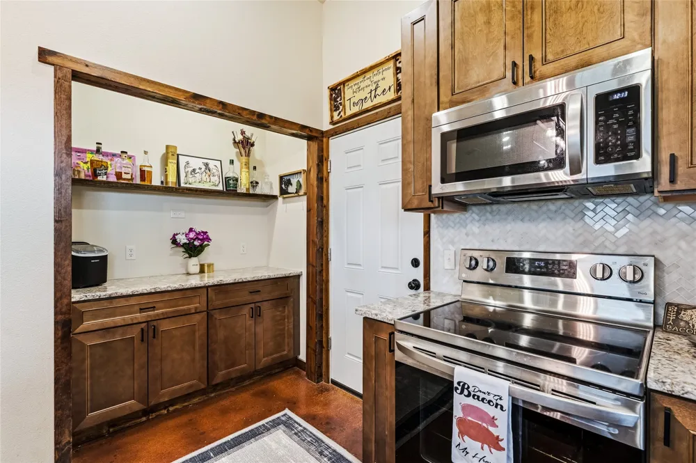 435 County Road 4875 Celeste, TX 75423