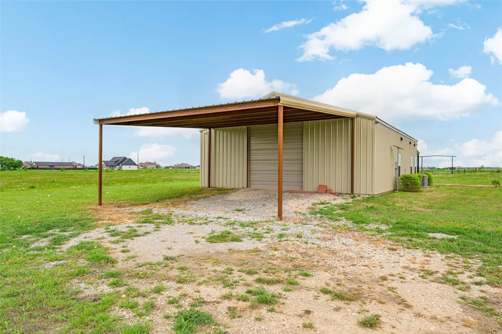 435 County Road 4875 Celeste, TX 75423