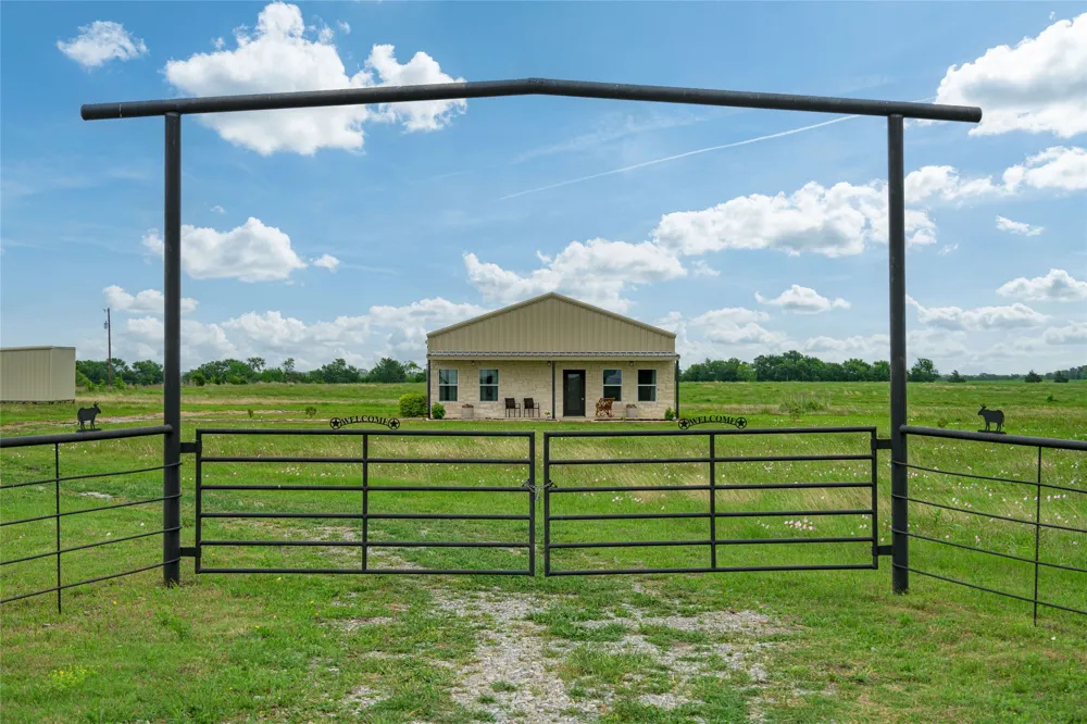 435 County Road 4875 Celeste, TX 75423