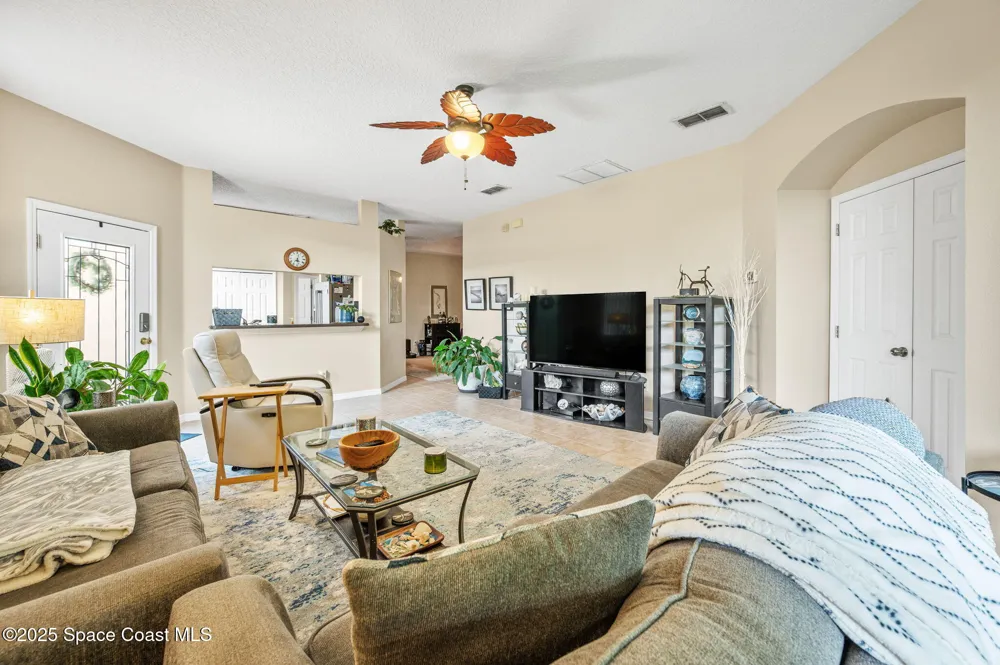 1749 Tullagee Avenue Melbourne, FL 32940