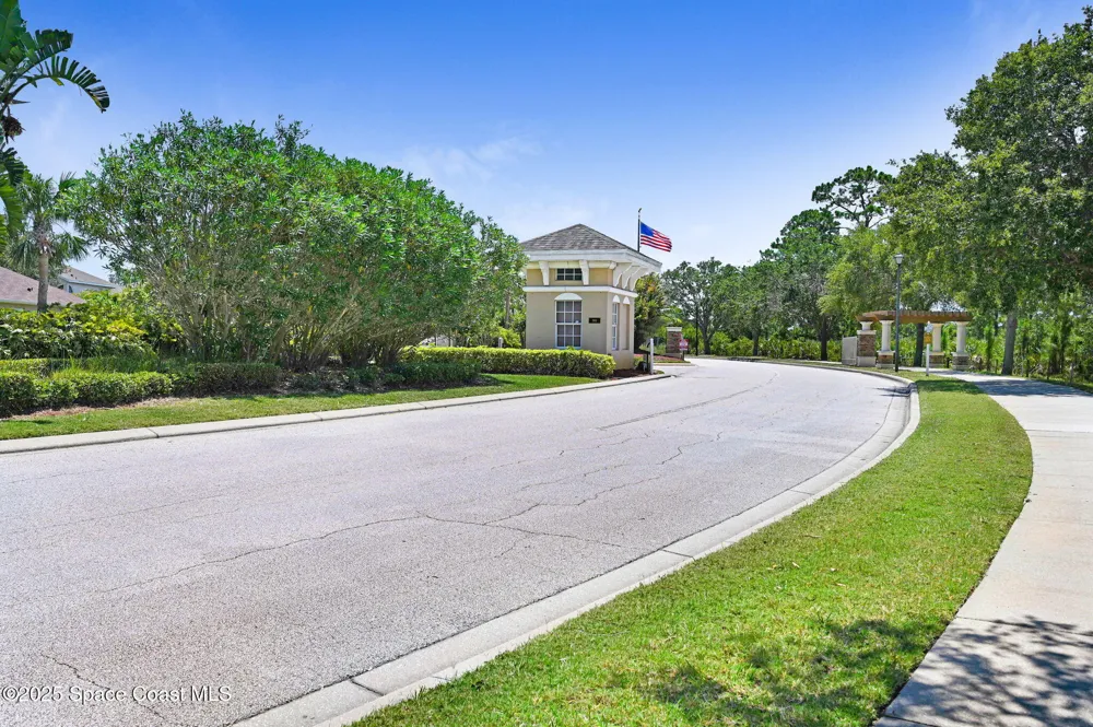 1749 Tullagee Avenue Melbourne, FL 32940