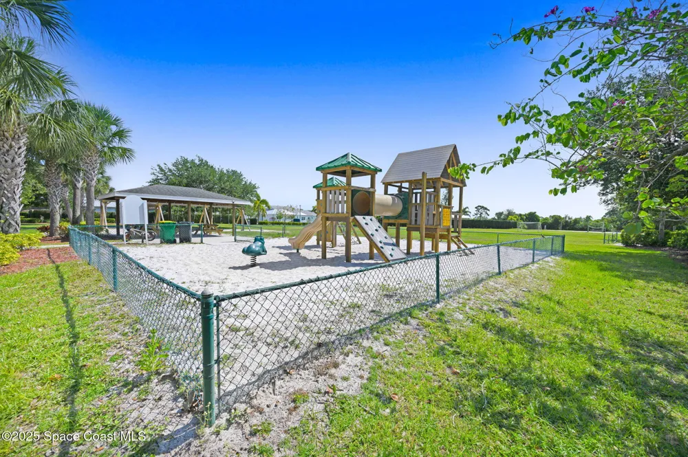 1749 Tullagee Avenue Melbourne, FL 32940