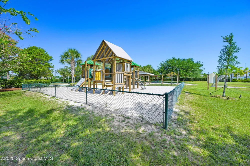 1749 Tullagee Avenue Melbourne, FL 32940