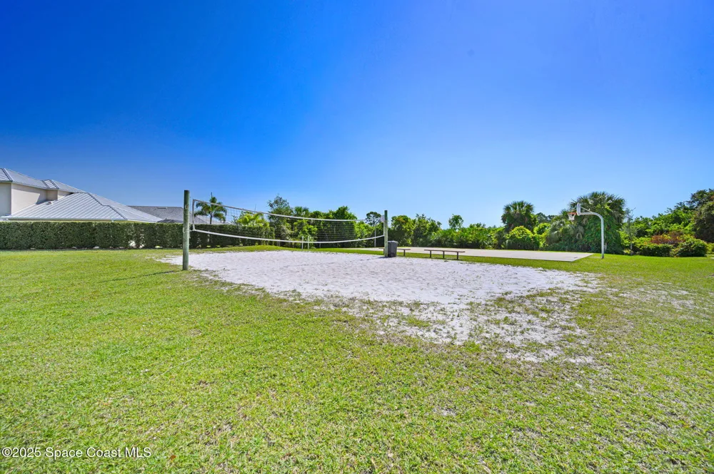 1749 Tullagee Avenue Melbourne, FL 32940