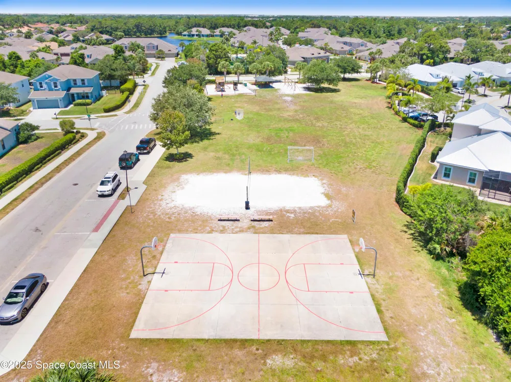 1749 Tullagee Avenue Melbourne, FL 32940