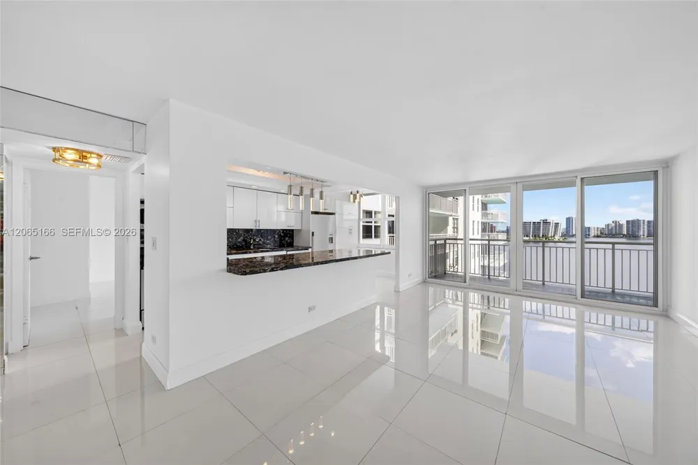 301 174th St #1216 Sunny Isles Beach, FL 33160