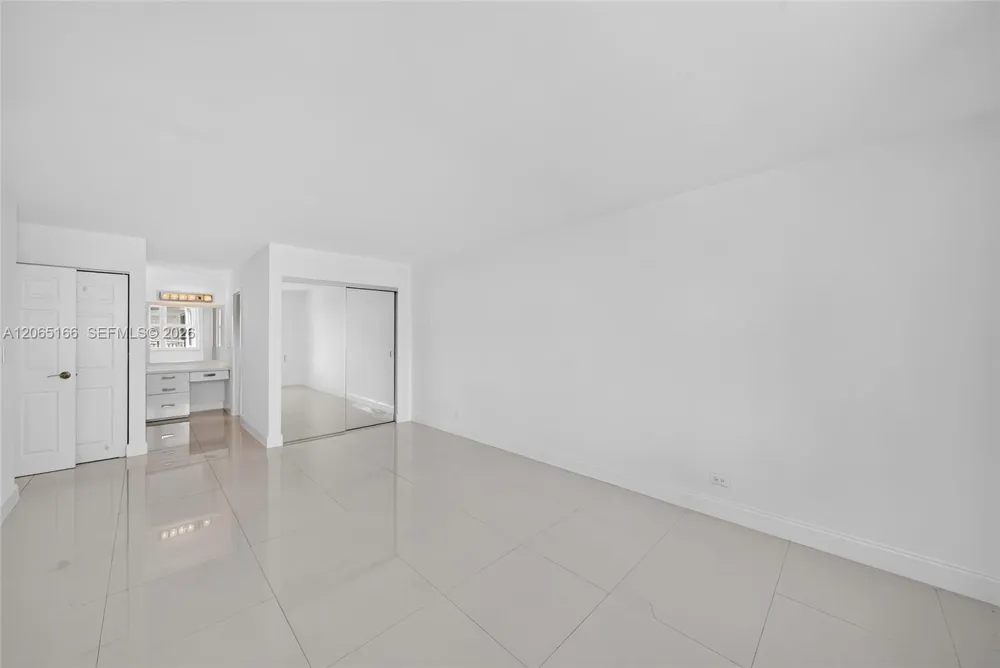 301 174th St #1216 Sunny Isles Beach, FL 33160