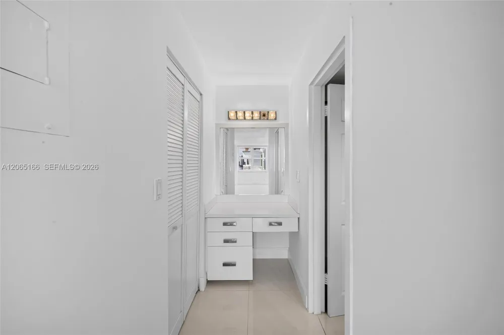 301 174th St #1216 Sunny Isles Beach, FL 33160