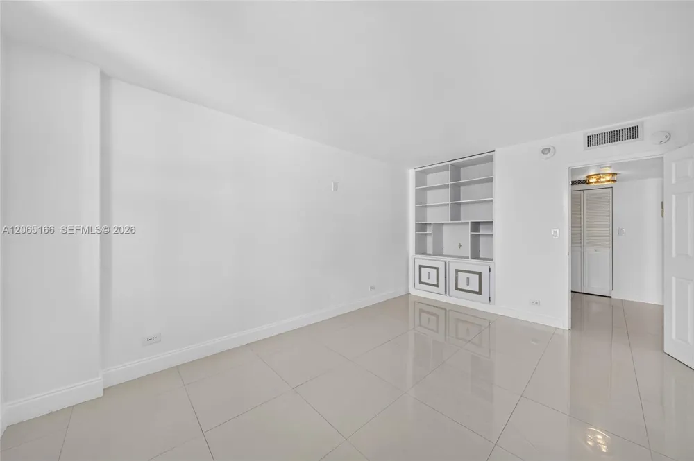 301 174th St #1216 Sunny Isles Beach, FL 33160