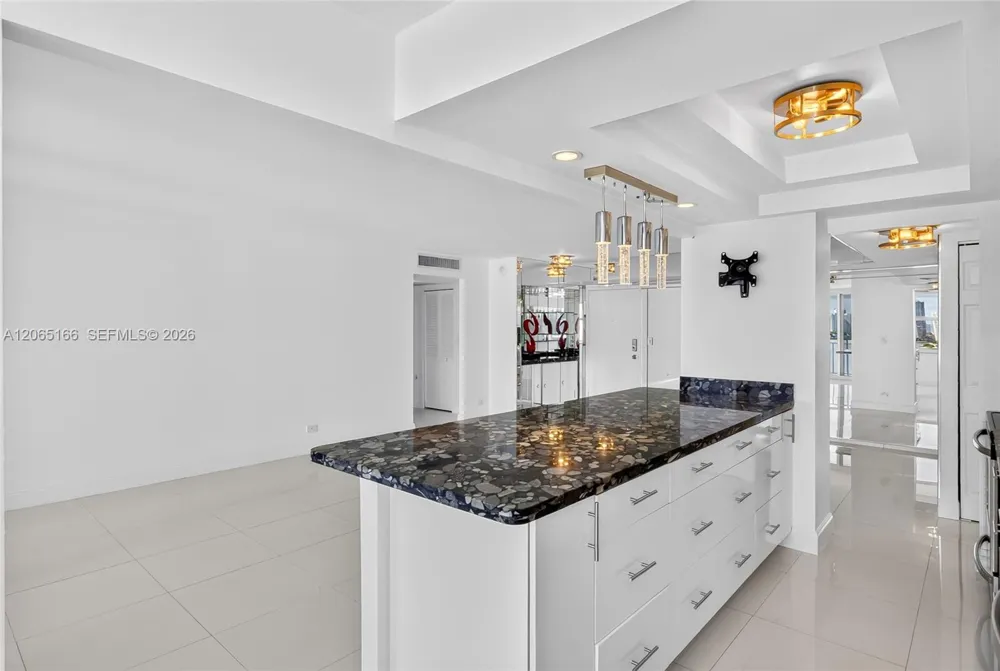 301 174th St #1216 Sunny Isles Beach, FL 33160