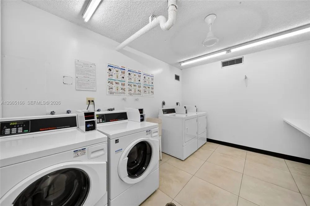 301 174th St #1216 Sunny Isles Beach, FL 33160