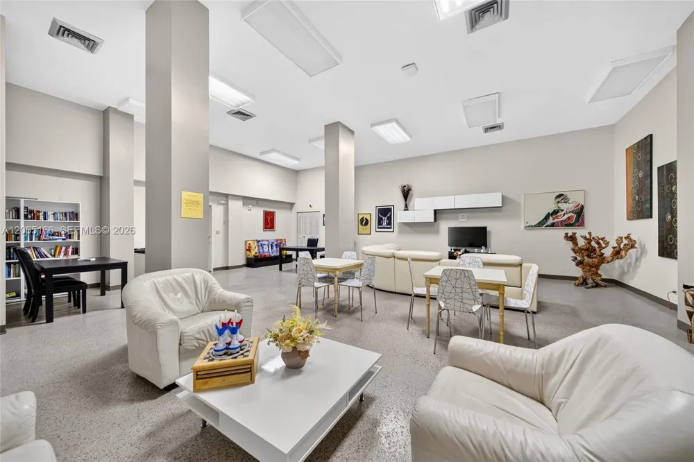 301 174th St #1216 Sunny Isles Beach, FL 33160
