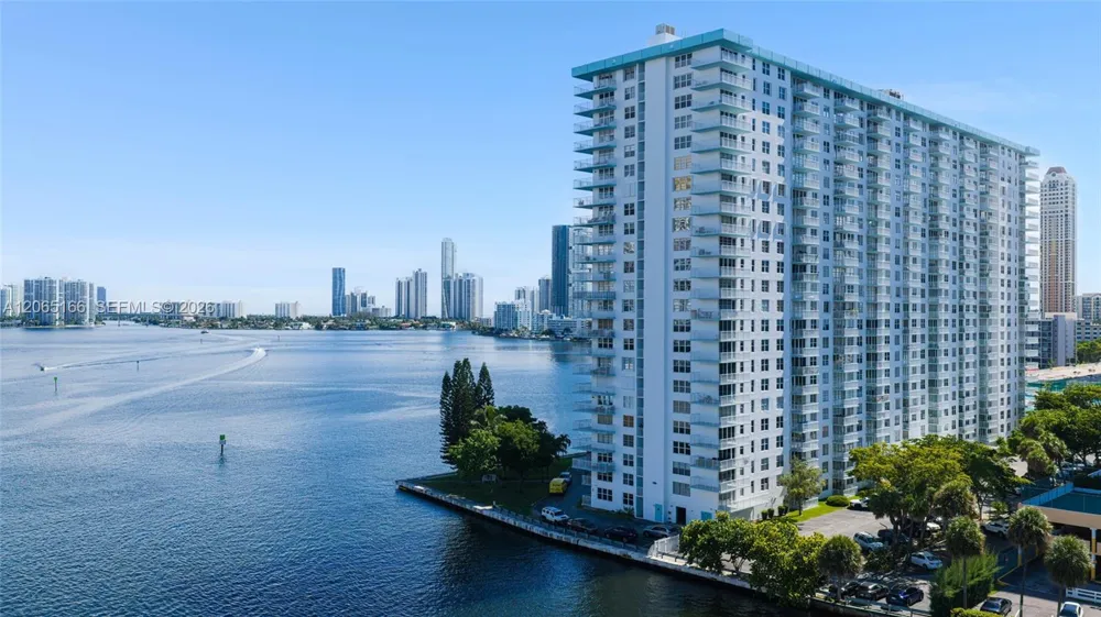 301 174th St #1216 Sunny Isles Beach, FL 33160