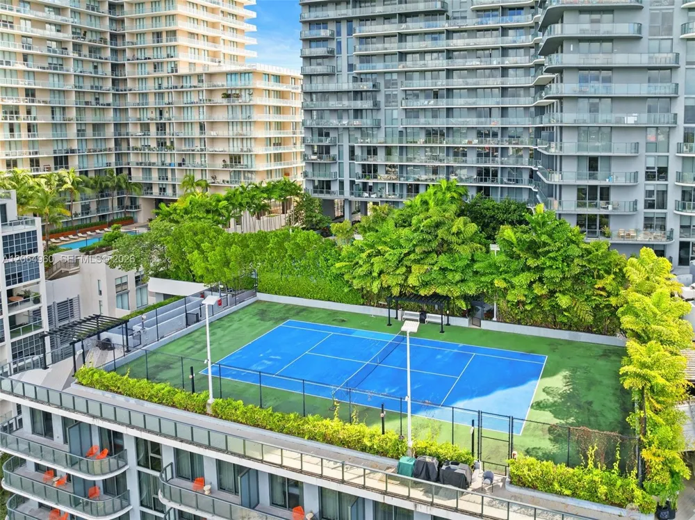 121 NE 34th St #2409 Miami, FL 33137