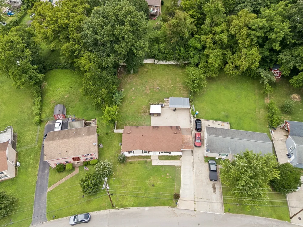 124 Denise Dr Antioch, TN 37013