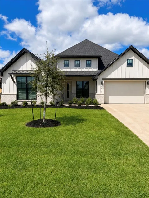 5012 Royal Arch Drive