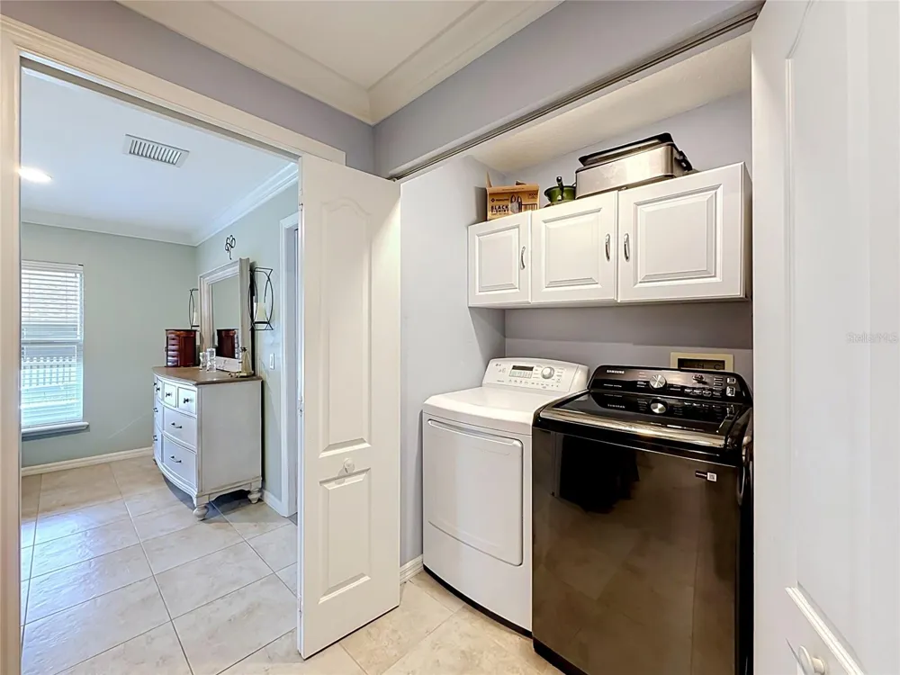 1050 FAHNSTOCK STREET Eustis, FL 32726