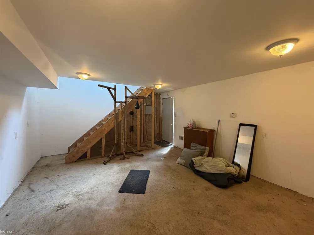 3049 Egleston Avenue Genesee Charter Township, MI 48506