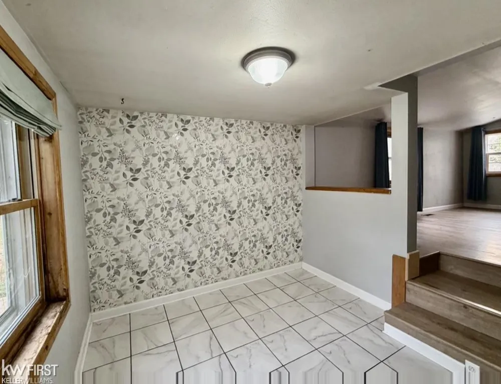 3049 Egleston Avenue Genesee Charter Township, MI 48506