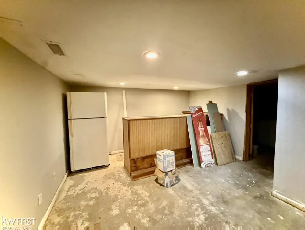 3049 Egleston Avenue Genesee Charter Township, MI 48506