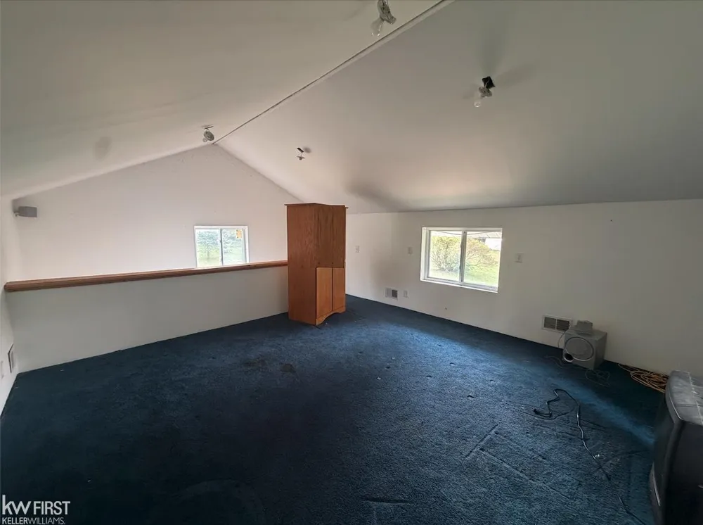 3049 Egleston Avenue Genesee Charter Township, MI 48506