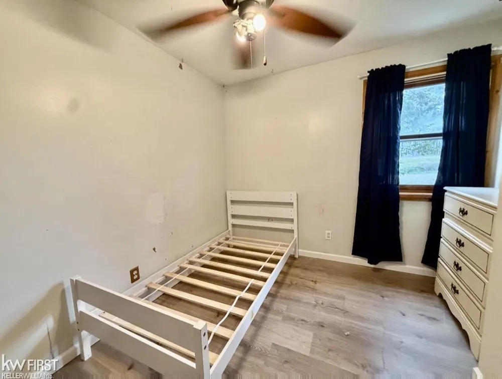 3049 Egleston Avenue Genesee Charter Township, MI 48506